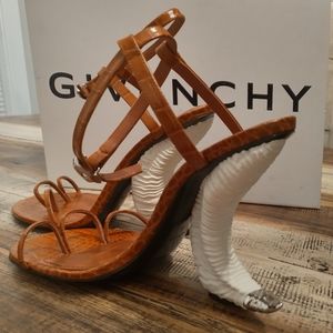 GIVENCHY Sandals, Size 7, Tan.
